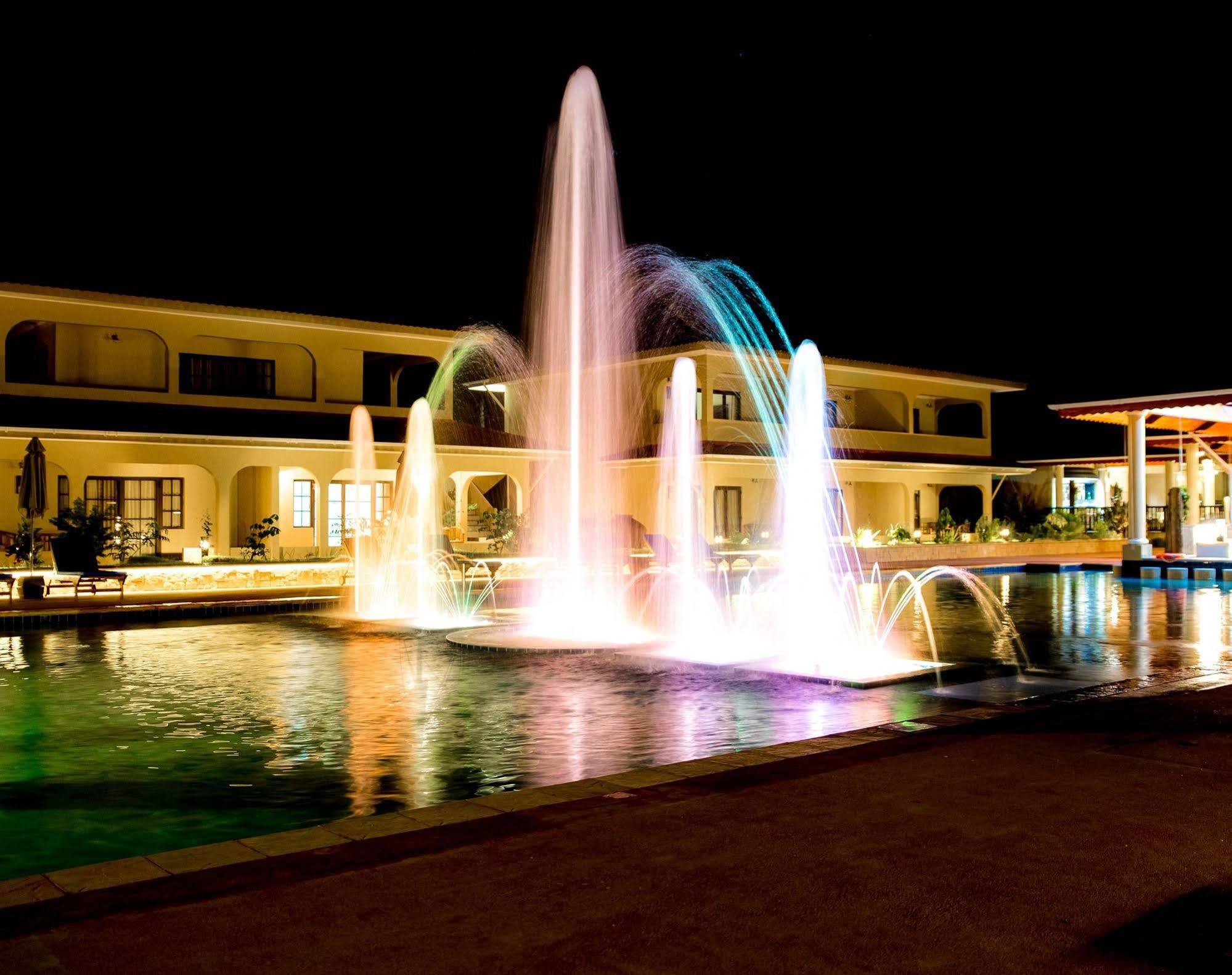 Oasis Hotel Restaurant & Spa Grand Anse (Praslin) Exterior foto